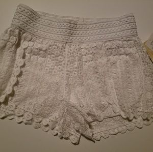 Crocheted shorts